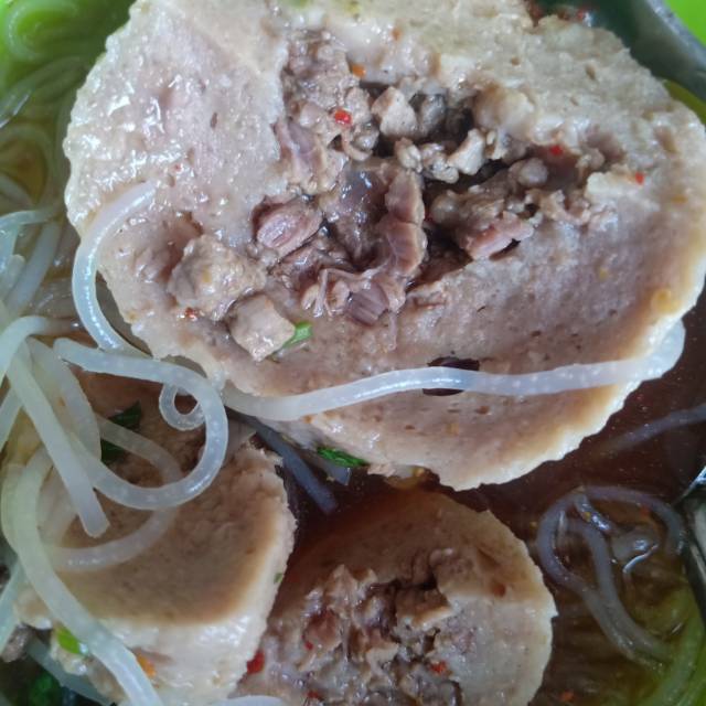 

Bakso sapi isi cacaan daging