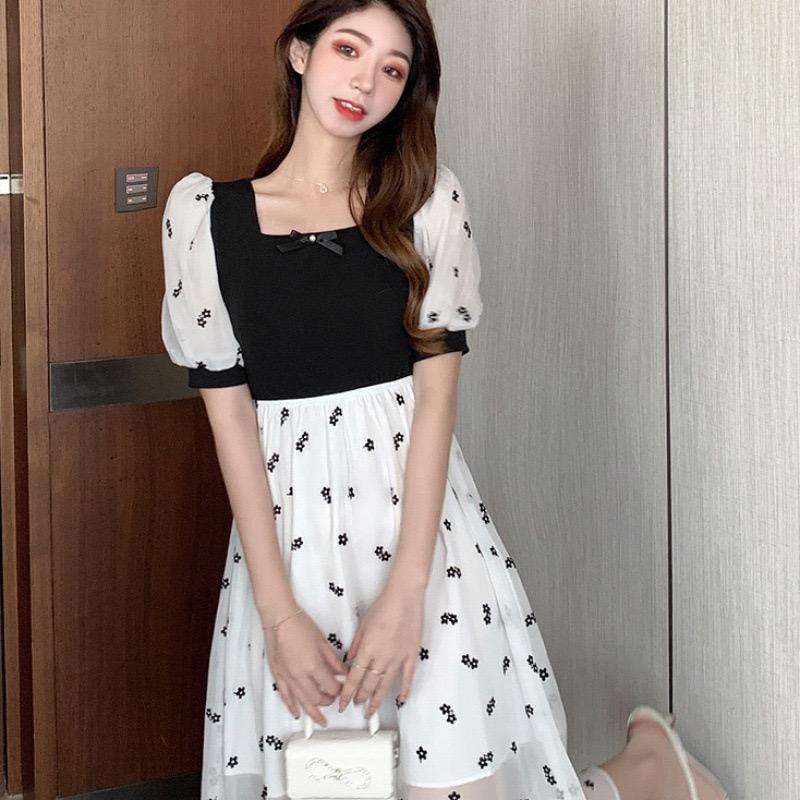 [littlecrab] Dress Square Neck Hitam Putih Dot Long Dress Atasan Hitam Karet Gaun Putih Motif Bunga Hitam Lengan Balon Pendek Simple Berkualitas Kasual Simply Korean Style