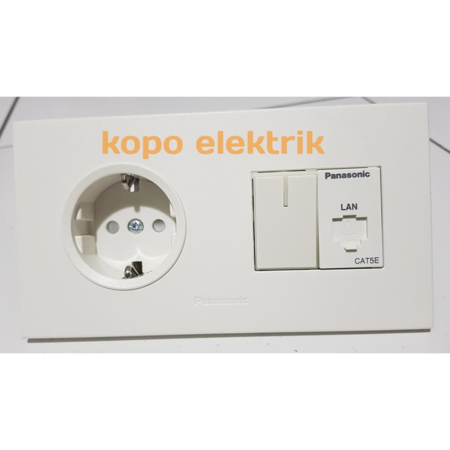 Panasonic Stop Kontak + Saklar Engkel + Outlet Data Cat5e Style White