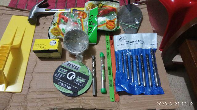 Palu Kambing Magnet Gagang Fiber Merk Macaw 16 Oz