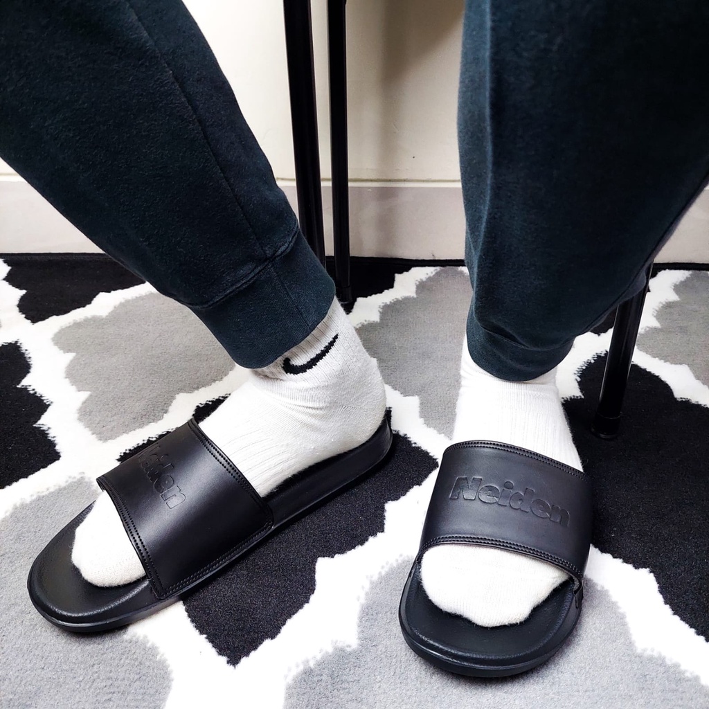 Sandal Slop Hitam Pria Wanita Slip On Flip Flop Basic Karet Distro Casual Anti Slip Quality Original by Neiden - (BISA COD)-6