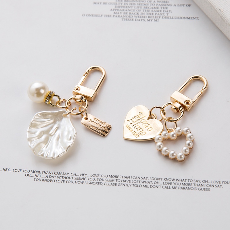 Creative Cute Girl Letter Peach Heart Shell Artificial Pearl Metal Car Keychain Pendant