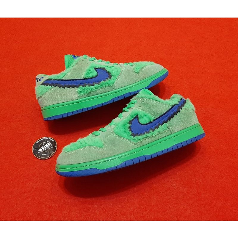 SEPATU NIKE SB DUNK LOW GRTEFUL DEAD BEARS SIZE. 41 (SECOND BRAND)