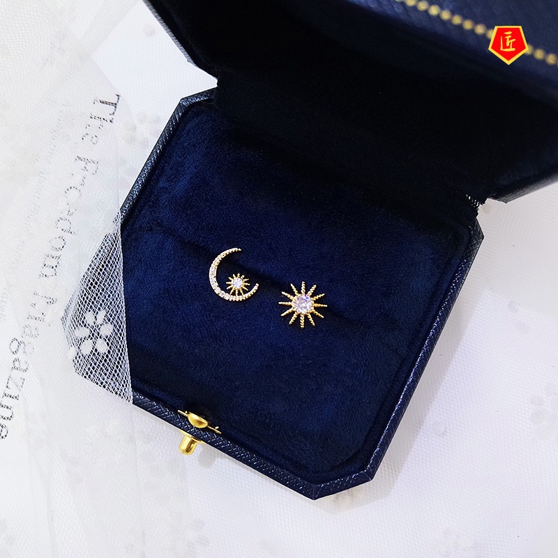 [Ready Stock]New Star and Moon Asymmetric Stud Earring Women's Temperament