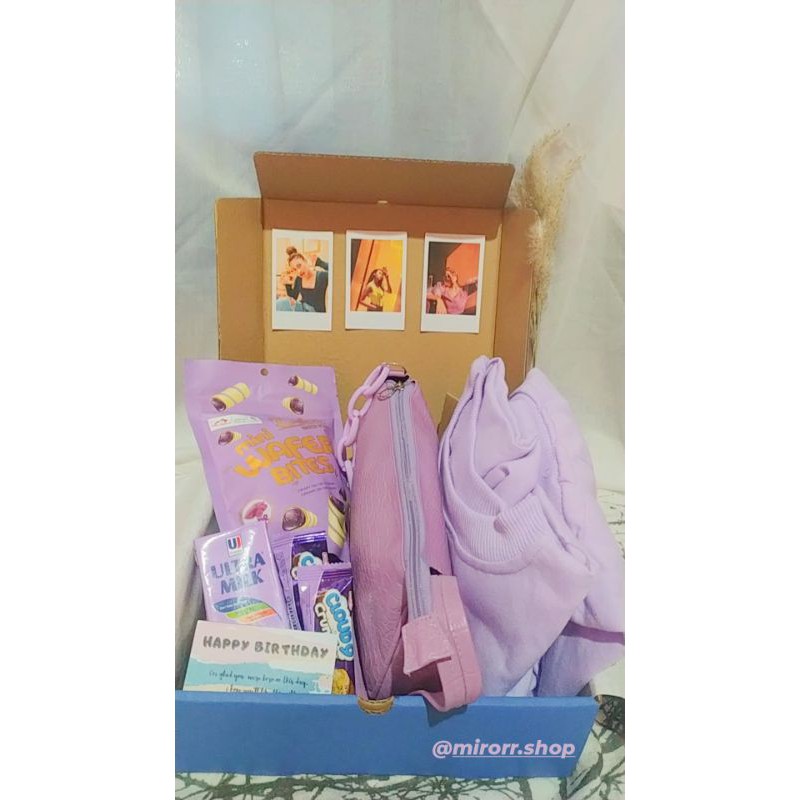 

PRE ORDER PAKET GIFT BOX LILAC | HAMPRES | SNACK BOX SUPER MURAHH