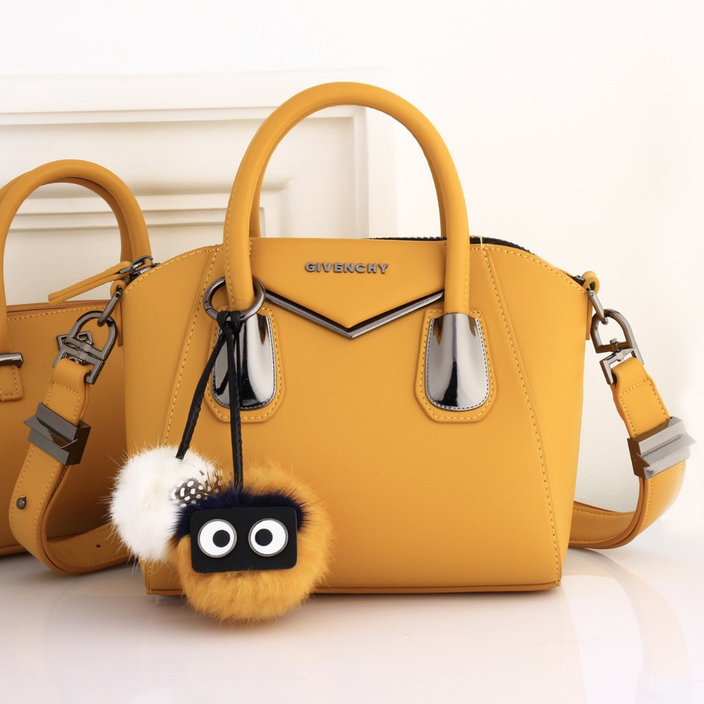 Givenchy Antigona Triangle GunMetal   (#1512) VL - WS