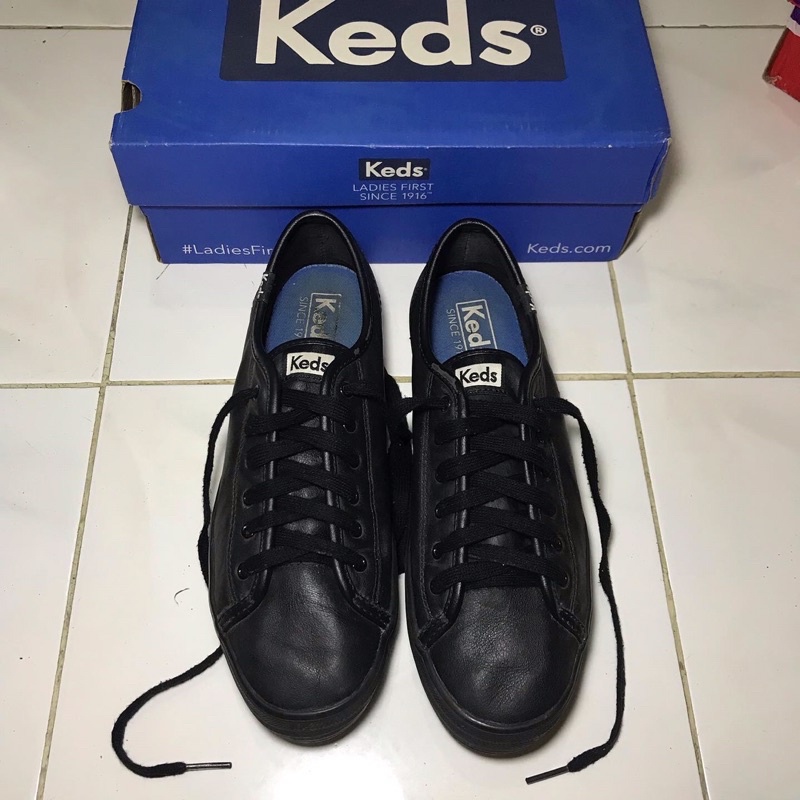 Keds Triple Kick Leather Full Black Sepatu Original Second Shoes Murah Branded Bagus