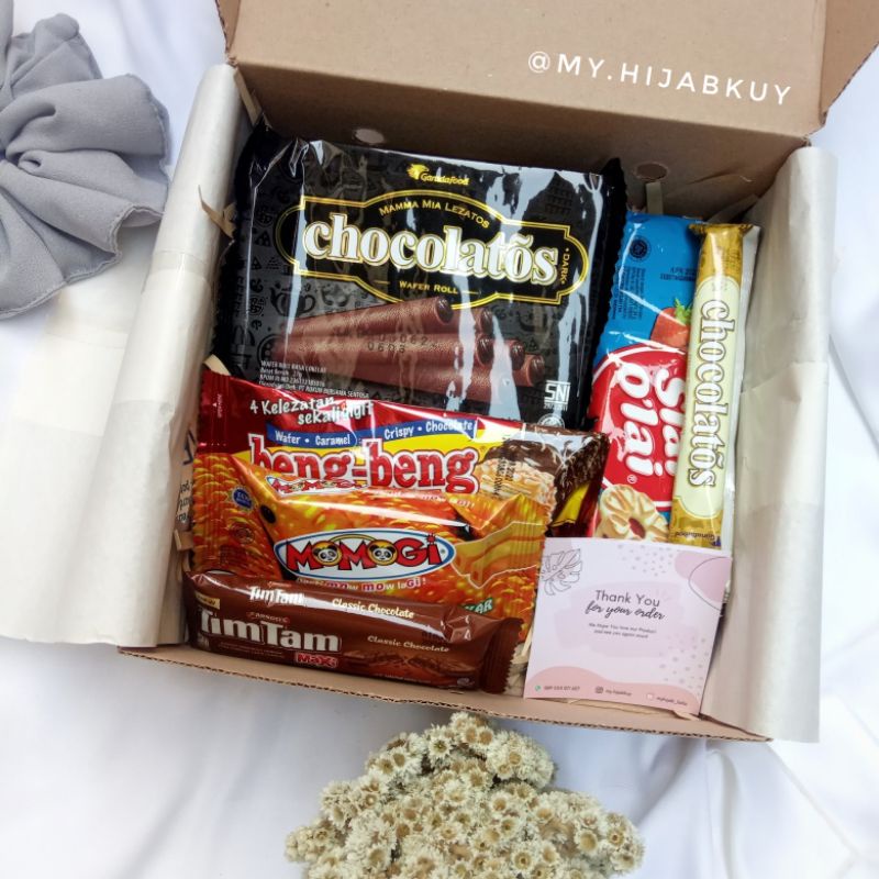 

Hampers Box/Hampers Snack/Hampers Snack Box/Snack Box/Hampers Murah/Kado Snack/Kado Murah