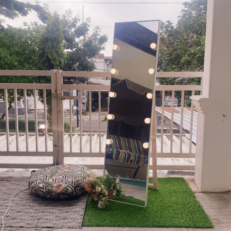 STANDING MIRROR VANITY FRAMELESS 45X150