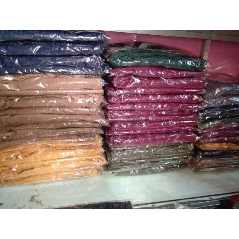 REALPICK  CELANA KULOT { Merk PRADA }