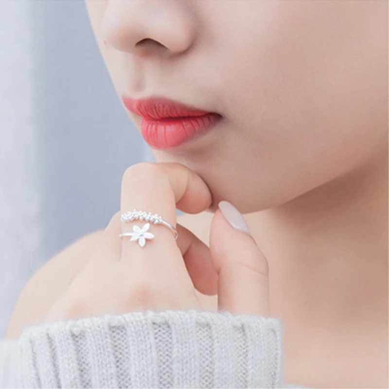 Cincin Model Terbuka Adjustable Desain Bunga Gaya Korea Untuk Wanita