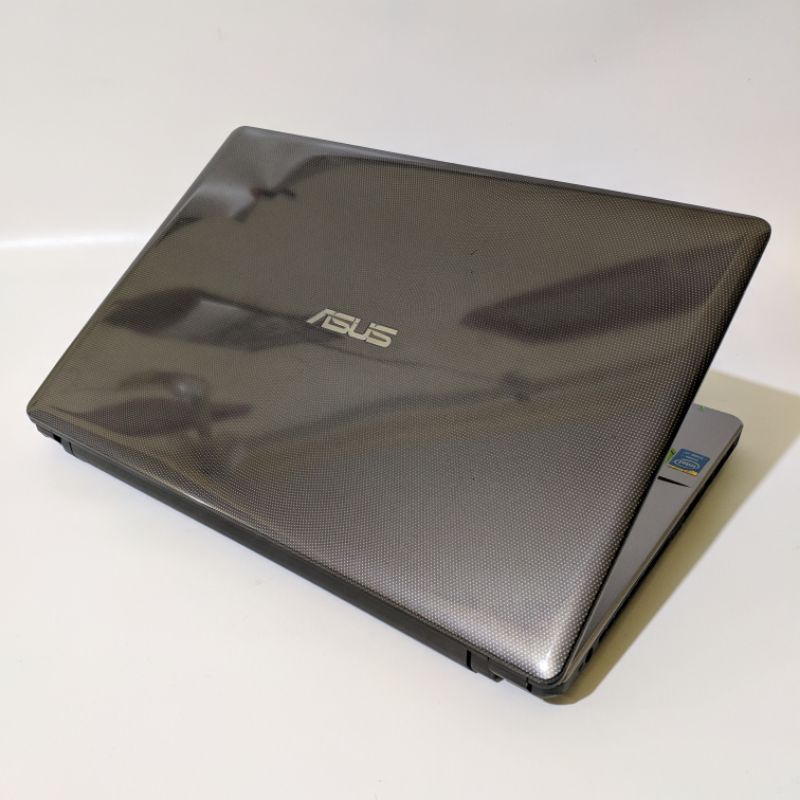 laptop gaming/editing tipis asus x450LD - core i7 - dual vga Nvidia GeForce 820m - ssd  256gb - ram 8gb