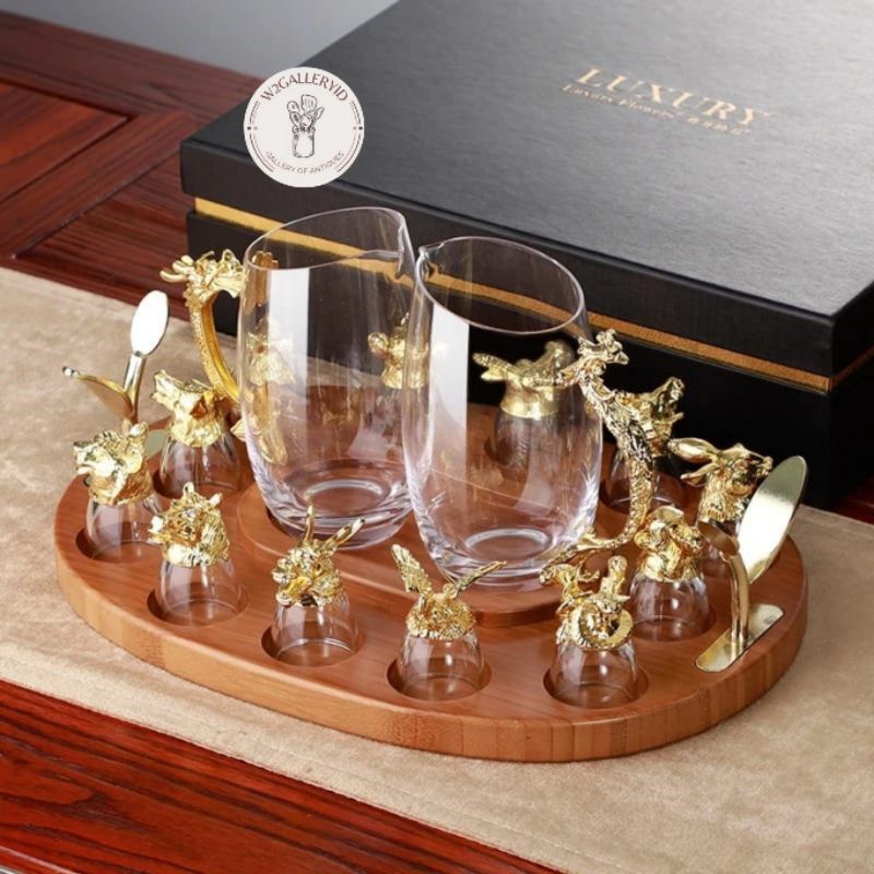 Gelas sloki set premium 12 shio/cawan kaca mewah dengan tray kayu/gelas sloki premium 12 shio
