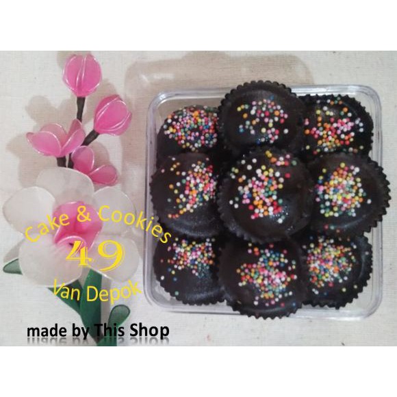 

[SPESIAL KEKINIAN] Kue Kering Lebaran Homemade Premium Coklat Wijsman Keju Edam Cookies Box 49