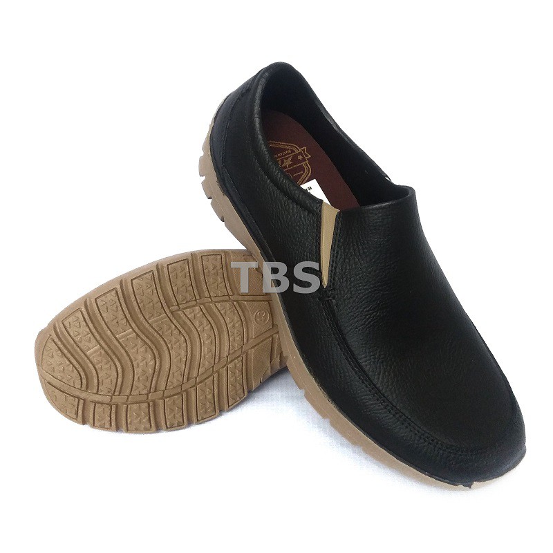 Sepatu Pantofel Karet Pria Warna Hitam Att AWK 578