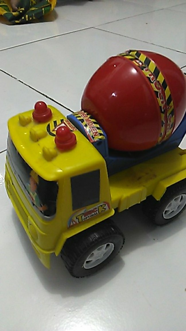 Kran/keran Air Tembok Plastik Lotus Engkol 1/2