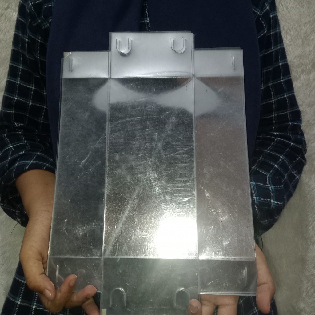 

Tutup mika 21x10x6 cm tebal 0.30mm