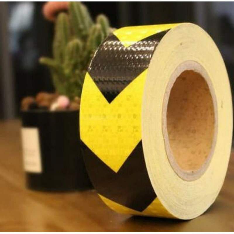 

Scotchlite Diamond Reflective Stiker Kuning-Hitam Panah 2 inch x 45 meter