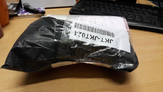 [logu] Bantal Leher Dengan Penutup Mata, Bantal Leher Travelling, Neck Pillow