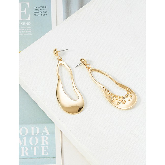 LRC Anting Tusuk Fashion Gold Full Diamond Earrings D30005