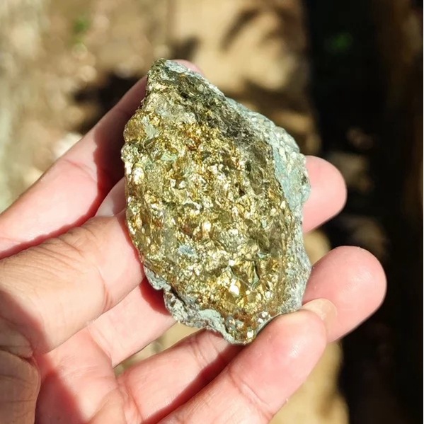 Natural Batu Badar Emas Gold Pyrite