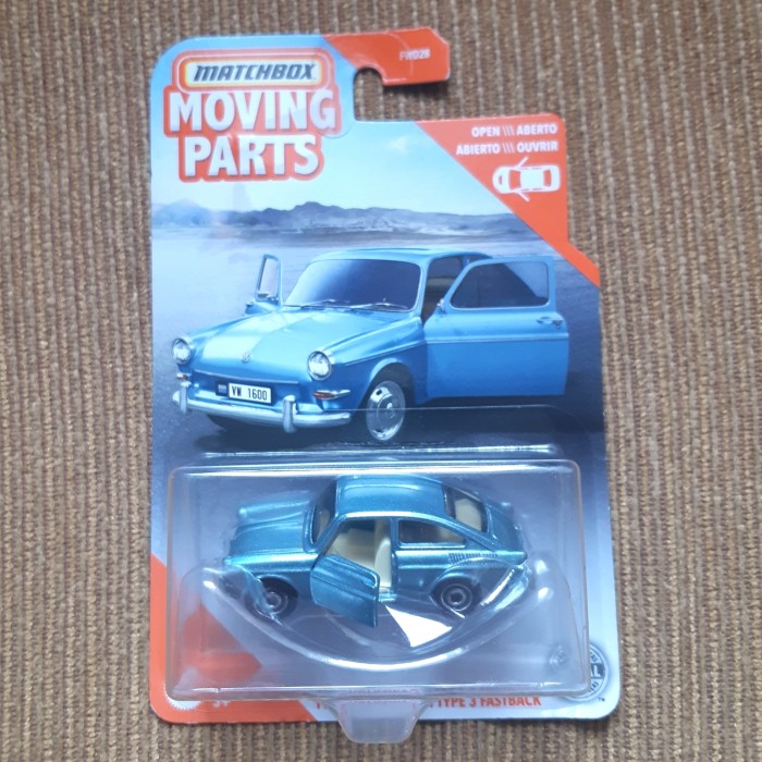 Matchbox Volkswagen Type 3 Fastback Biru Moving Parts