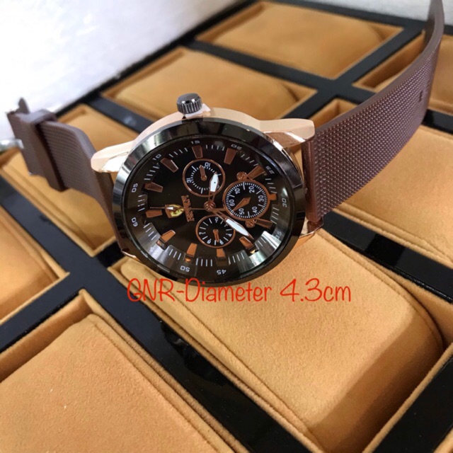 Jam tangan pria karet benetton case gold