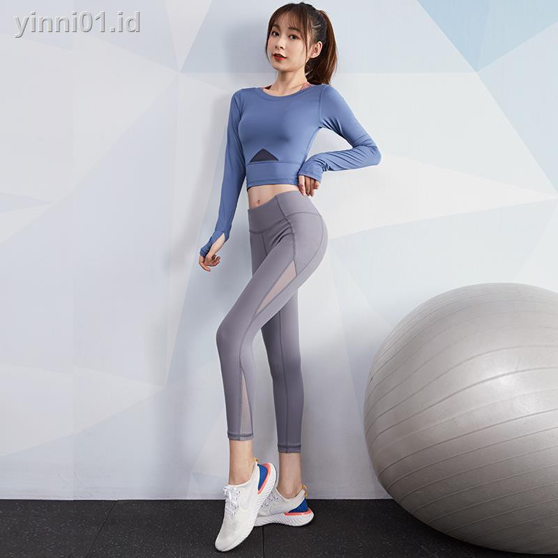 Setelan Baju Olahraga  Wanita Model  Kaos  T Shirt Celana 