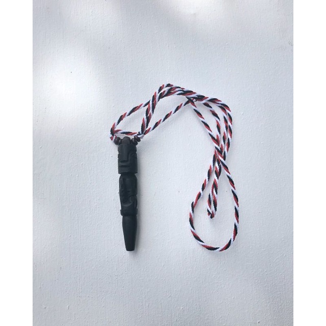 kalung ukir