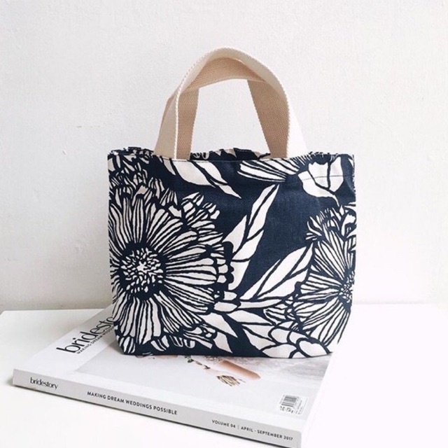 Totebag kanvas 30x10x20
