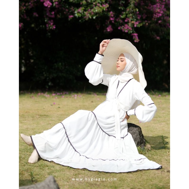 MADELINE DRESS BYGIAGIO gaun kondangan dress akad simple gaun wedding pernikahan baju muslim putih dres lamaran elegan pakaian wanita pesta elegan fashion korea dres lebaran cantik anggun mewah nyaman gaun vintage fashion gaun bahan baby doll renda furing