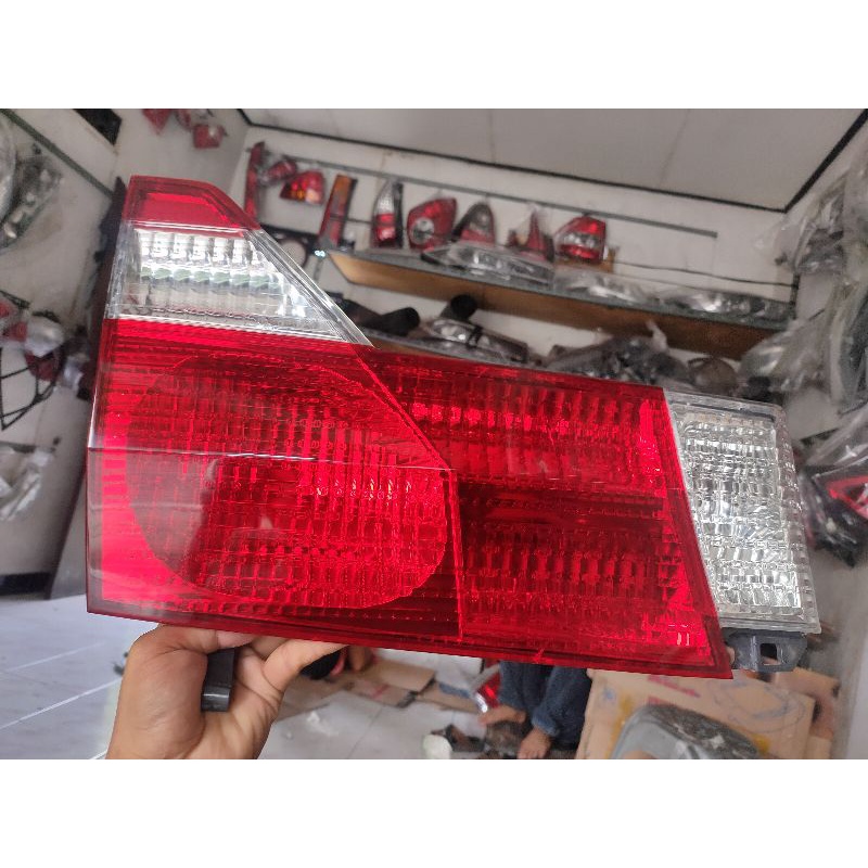 reflektor bagasi Toyota Alphard gen 1