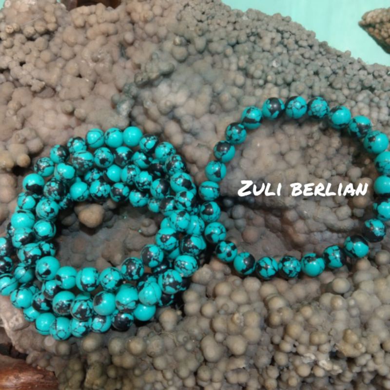 Gelang batu pirus urat hitam