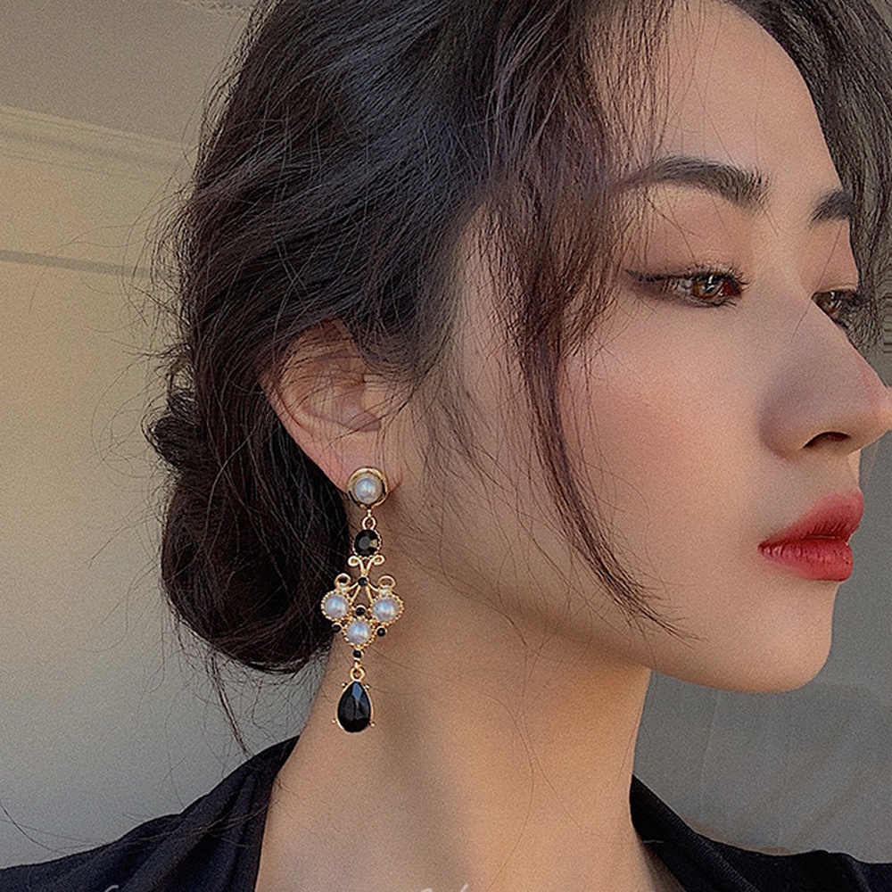 Anting Tusuk Gantung Temperament Warna Hitam Untuk Wanita