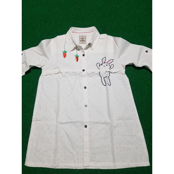 Preloved Kemeja Nevada Wanita Putih