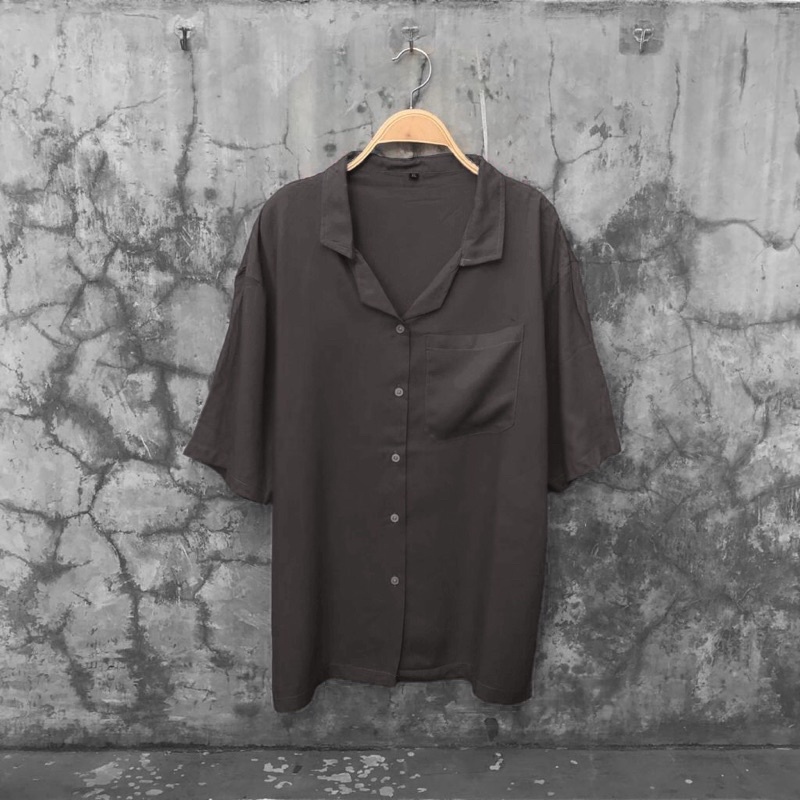 BOWLING - Oversized Shirt Hawai Kemeja Pantai Basic Polos Ukuran Besar Kancing Rayon Unisex-Smoke Grey