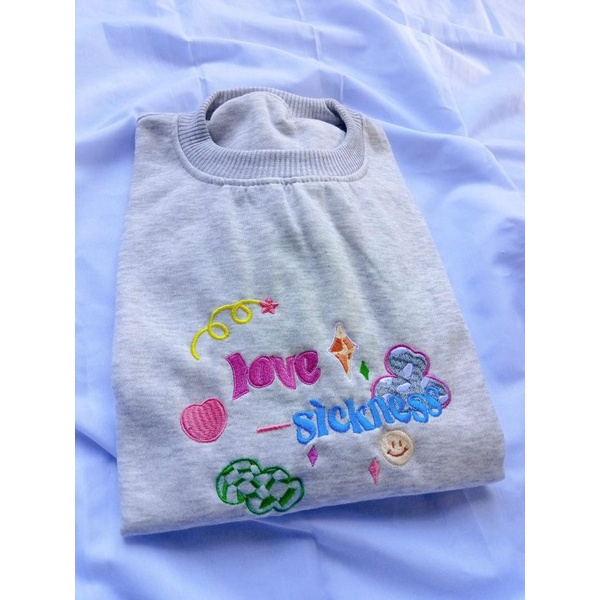 SWEATER BORDIR LOVE SICKNESS