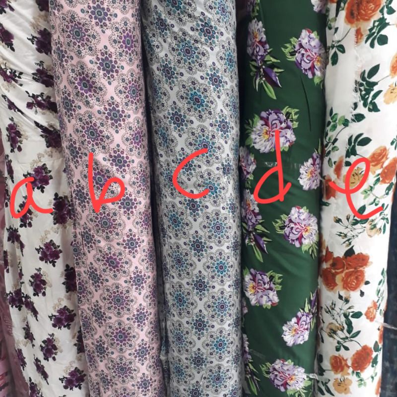 Katun rayon motif abstrak