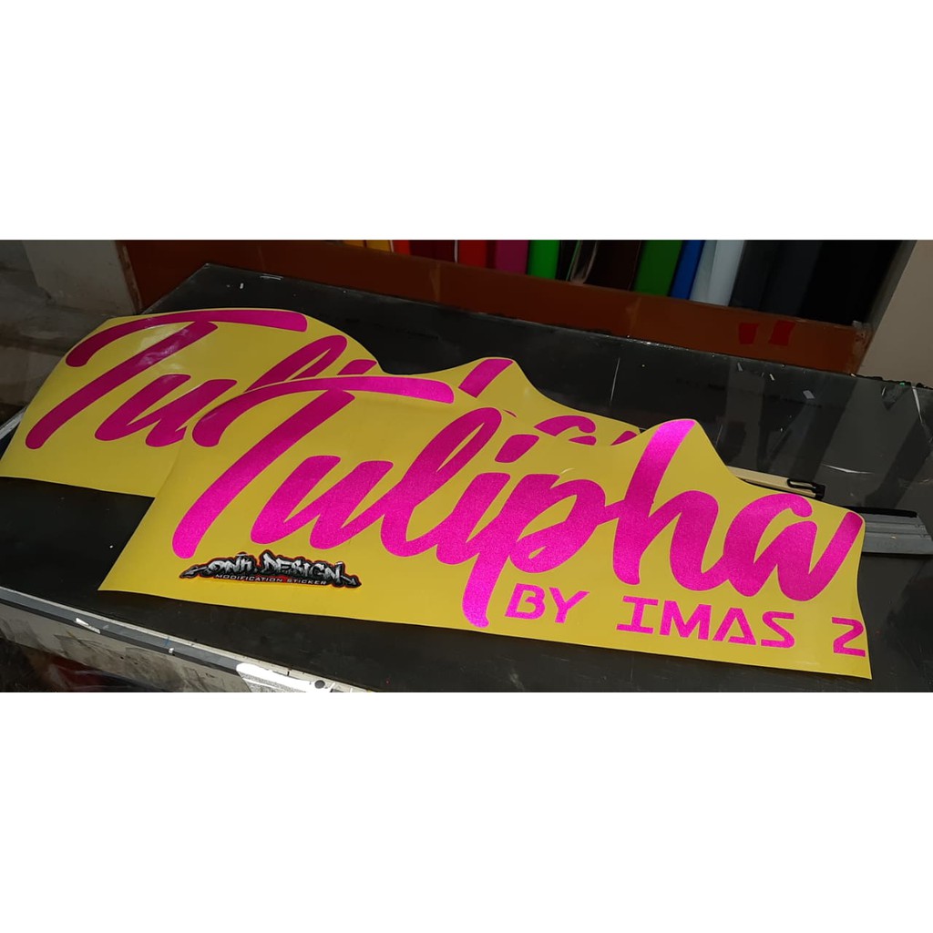 

cutting sticker stiker bebas desain printing waterproof label merk laminasi 165