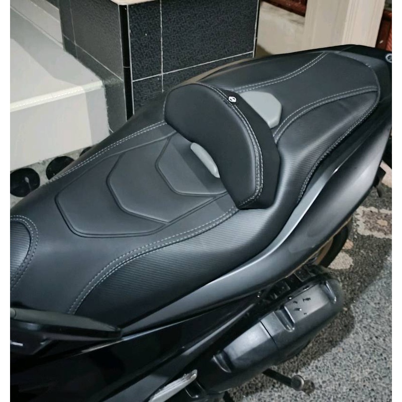 Kulit sarung jok motor model Eropa-Cover jok nmax old nmax new model Eropa bahan Zeus