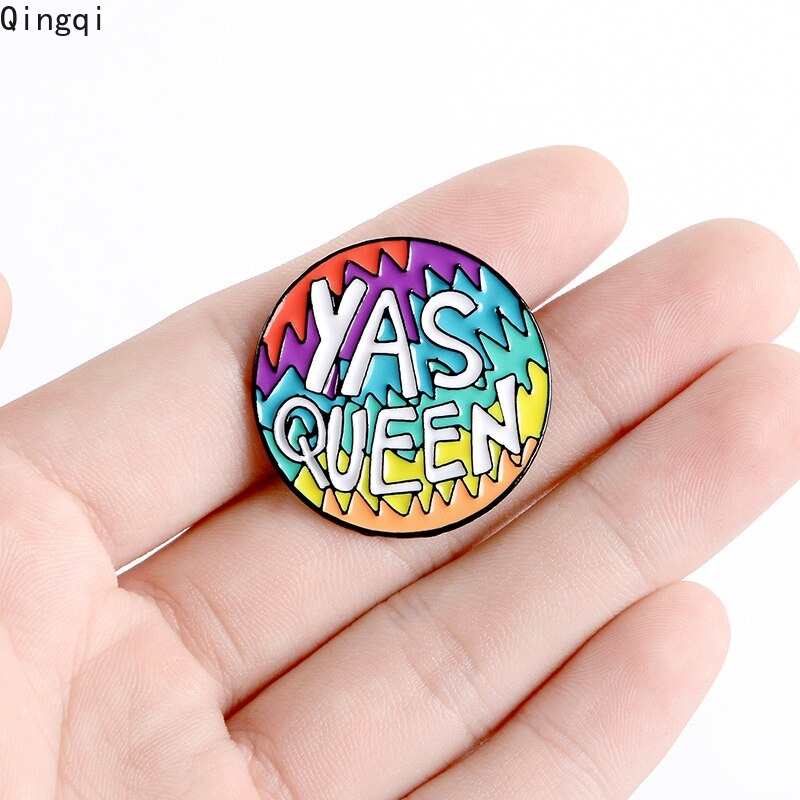 Bros Pin Enamel Desain Kutipan Yas Queen Warna Pelangi Untuk Hadiah