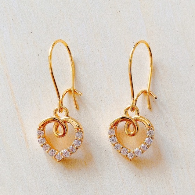 Anting Wanita Akar Hati Zirconia Gold