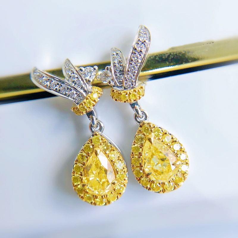 Fashion Inlaid Yellow Diamond Earrings Luxury Water Drop Pear-Shaped Earrings