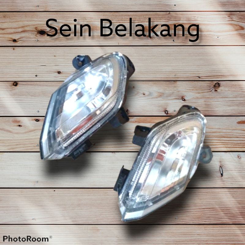 Reflektor Lampu Sen Belakang Honda Scoopy FI Tahun 2017