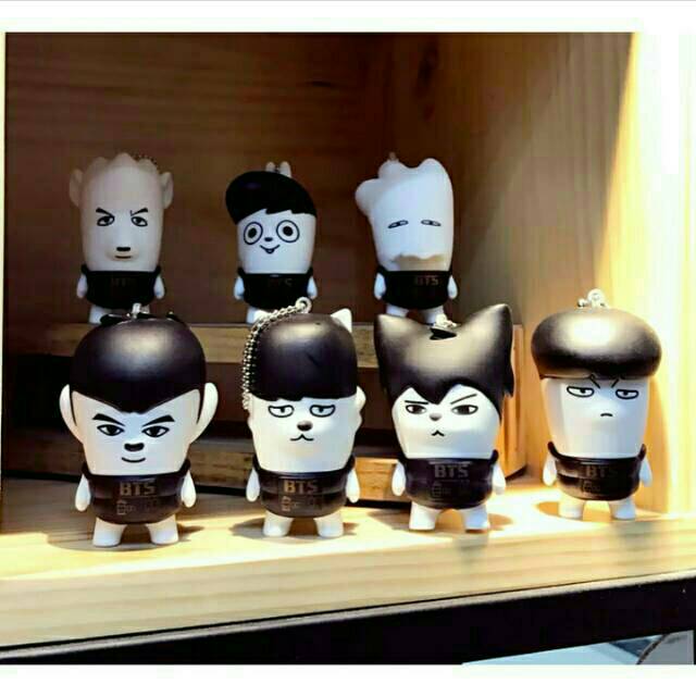 GANTUNGAN BTS KPOP UNTUK TAS,HP,KUNCI / BTS FIGURE ACTION