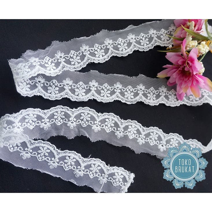 Kain Renda Bordir Tile - Bunga Kecil (13082)