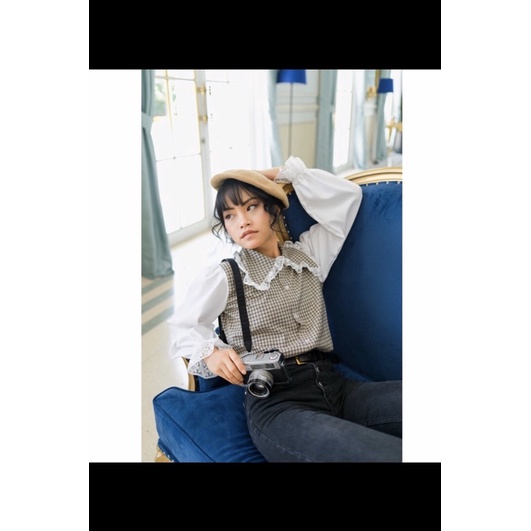 Lilly Blouse by Kimka Hijab