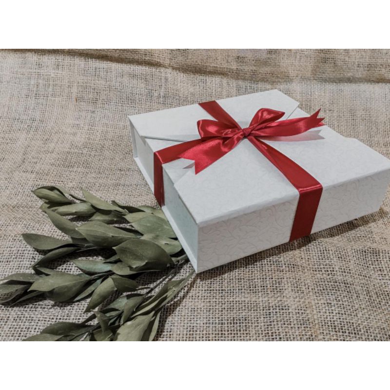 

BOX PREMIUM TUTUP KUPU-KUPU