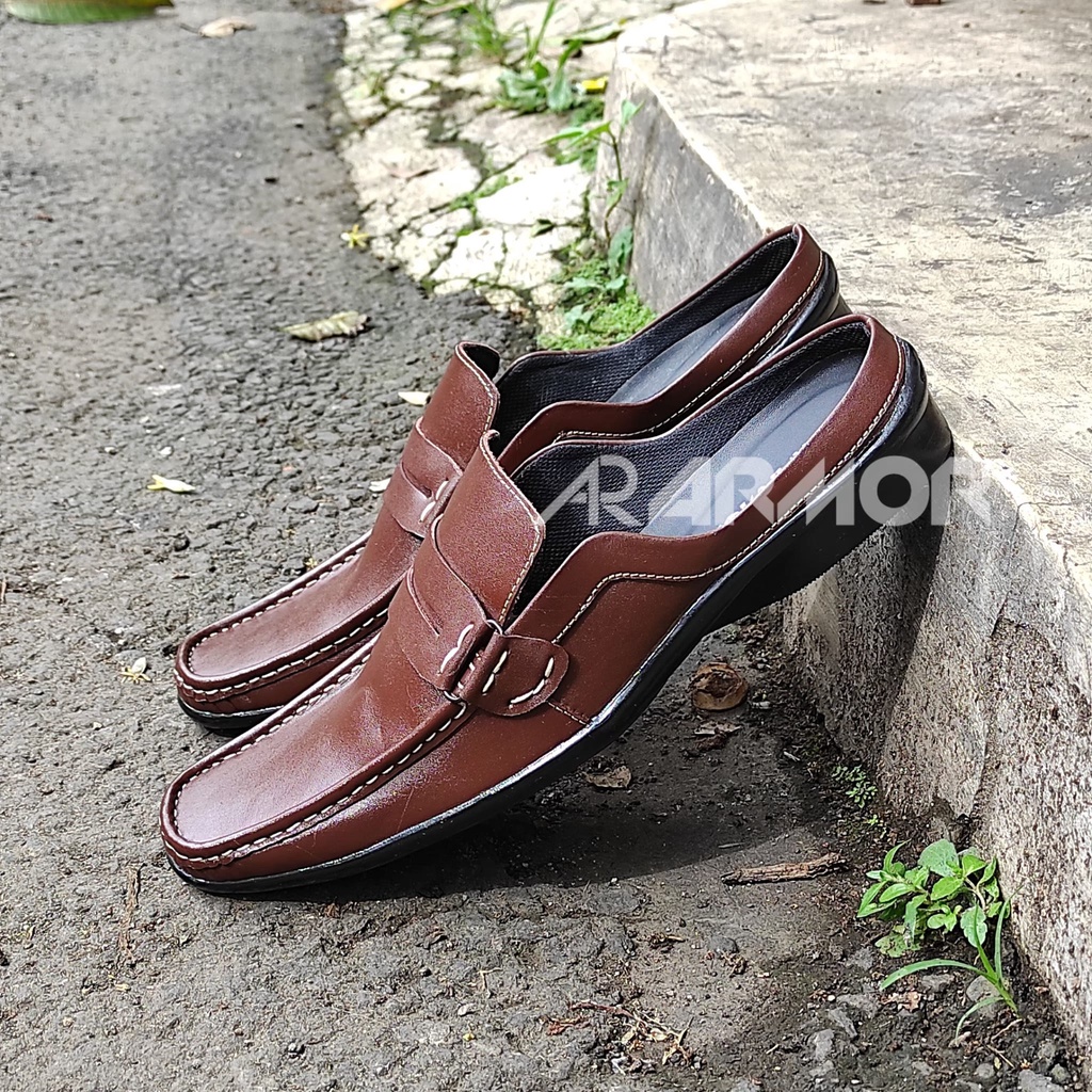 Sepatu Sendal Cowok Pria Santai Kasual Casual Formal Kulit Asli Tutong Bustong Slop Sandal Slide Brongsong Murah