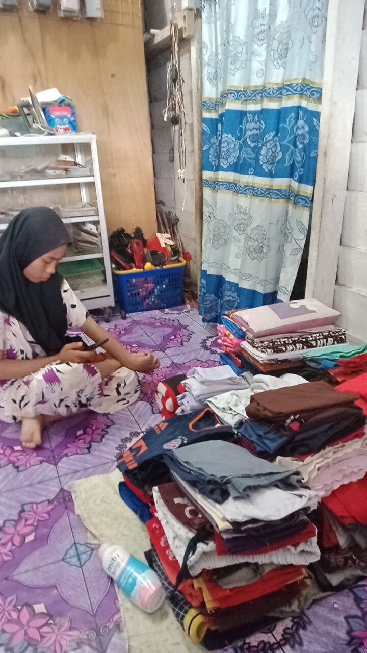 Maura Couple - Sania Ruffle Batik Couple Ori Ndoro Jowi Dnt Garansi Termurah Shopee - Navy Gurita